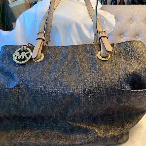 Michael Kors East West Jet Ser Signature Logo Tote - Picture 3 of 6